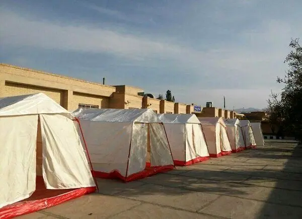 برپایی ۴۵ چادر برای اسکان زلزله زدگان روستاهای بشرویه