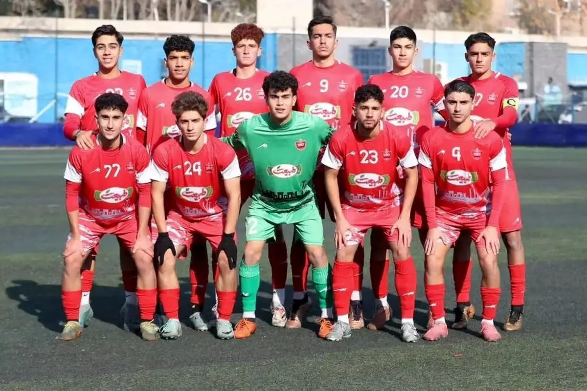پرسپولیس بالاتر از استقلال نایب قهرمان شد