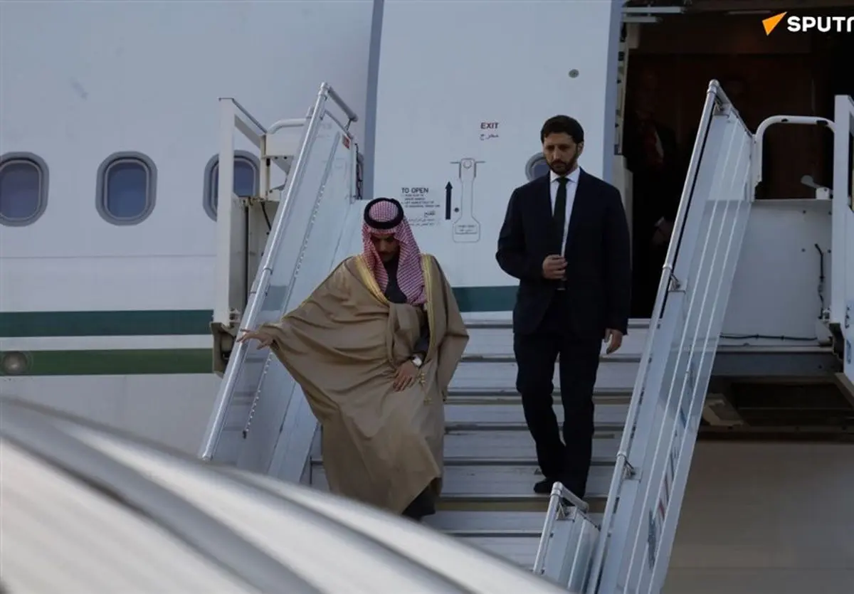 سفر وزیر خارجه عربستان به بیروت بعد از ۱۵ سال