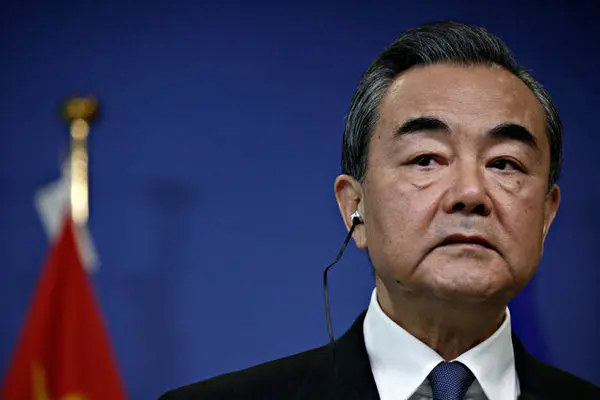 تشدید تنش‌ها میان پکن و توکیو؛ وزیر خارجه چین: ژاپن از خط قرمز عبور کرد