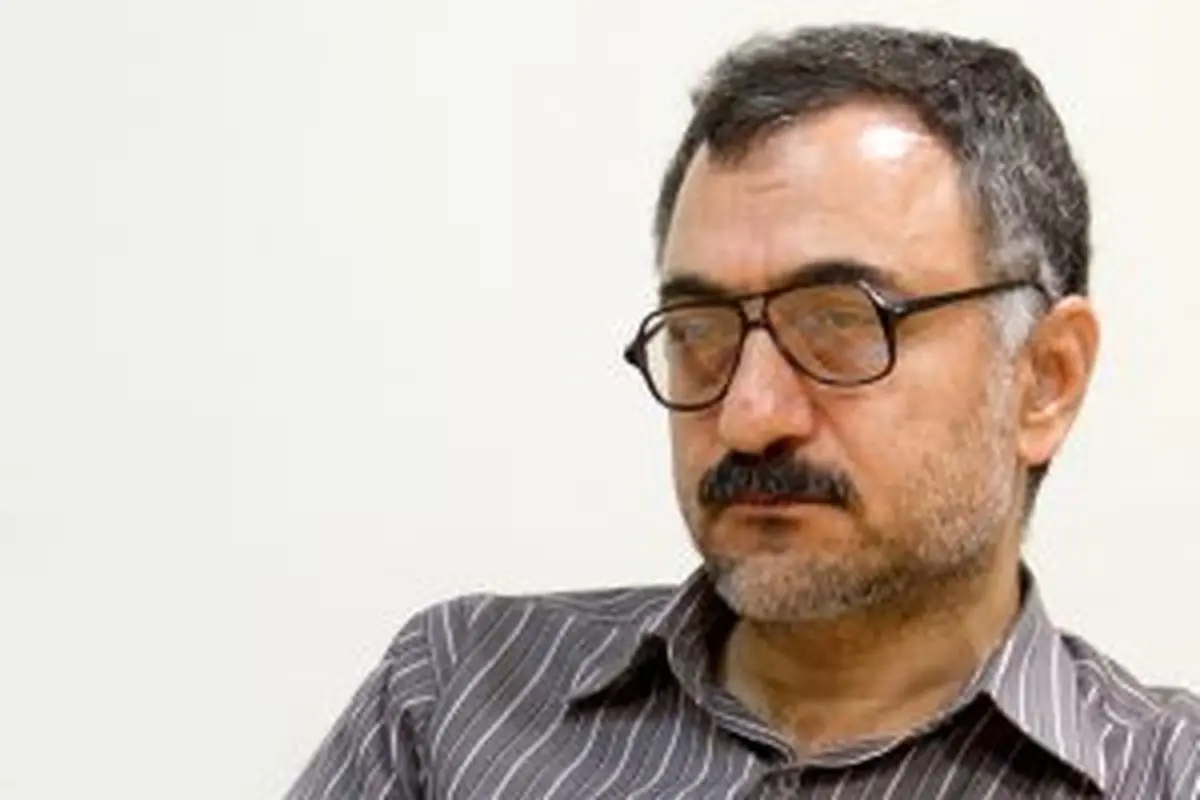 روزنامه‌نگار دلسوز، استاد منتقد و تحلیلگر آزاده را به زندان کشاندن تاسف‌برانگیز است