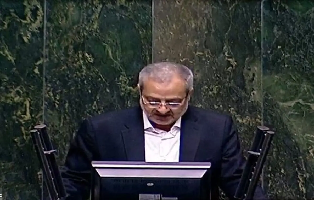 وزیر آموزش و پرورش: افت تحصیلی چالش مزمن نظام تعلیم و تربیت ایران در تمام ادوار بوده است؛ امروز با انبوهی از فارغ‌التحصیلان کم‌سواد و بیکار مواجه‌ایم