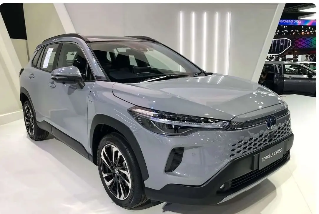 كراس،كرولا،هيبريدي،خودرو،شاسي،برقي،جلو،عقب،سيستم،بدنه،صندلي، ...