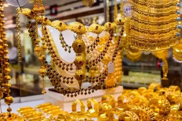 قیمت سکه و طلا امروز دوشنبه ۴ فروردین ۱۴۰۴؛ طلای ۱۸ عیار ارزان شد؟ + جدول