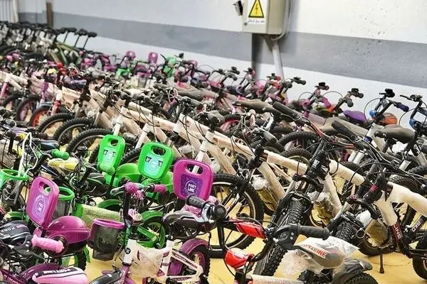 این دوچرخه‌ها ساخت دست زندانیان زندان قزلحصار است + عکس