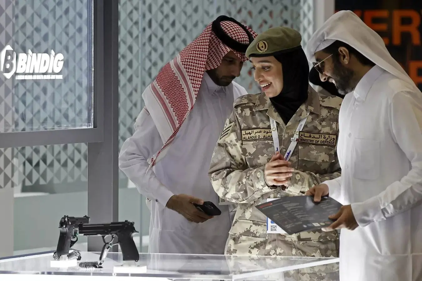 تصاویر| نمایشگاه نظامی و دفاع دریایی قطر ۲۰۲۴