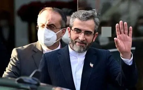 عکسی مظلومانه از باقری‌کنی، مذاکره‌کننده ارشد ایران