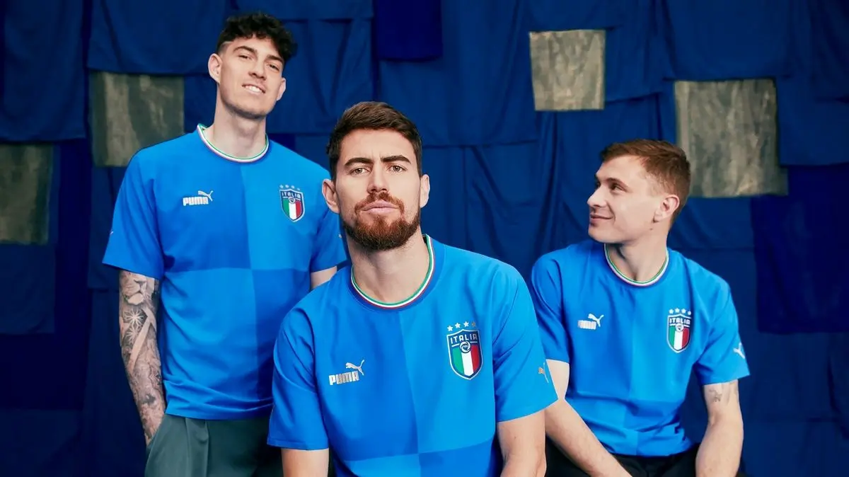 رونمایی از پیراهن جدید تیم ملی فوتبال ایتالیا + عکس