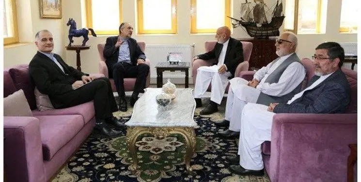 تحکیم روابط تهران و کابل محور دیدار کرزی و سفیر ایران