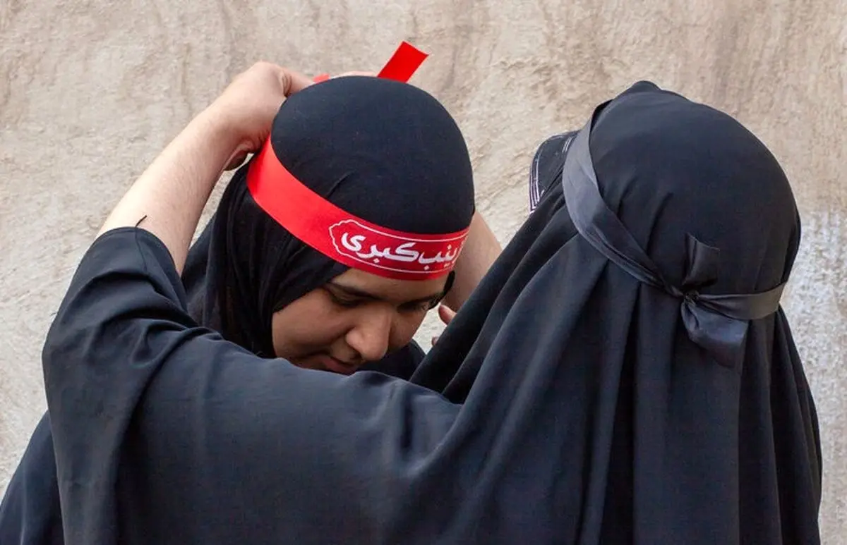 بی‌حجابی، زنان قم را کفن‌پوش کرد + تصاویر