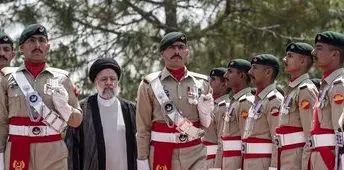 انتشار دو تصویر متفاوت استقبال از رئیسی و روحانی در پاکستان + عکس