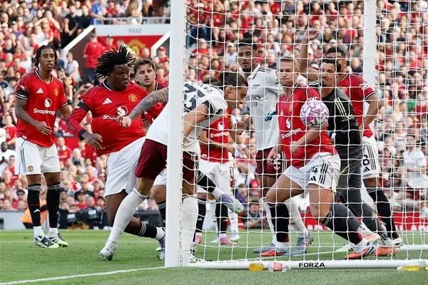 آرسنال با هت‌تریک تاریخی ازه، تاتنهام را ۴ بر ۱ در هم کوبید