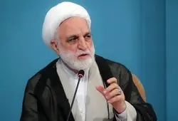 رئیس قوه قضائیه: جمع‌آوری اطلاعات از افراد و بردن فرد و خانواده او زیر چتر اطلاعاتی برخلاف موازین شرعی و قانونی است / فرض کنیم لغزشی هم پیدا شده است چرا اجازه می‌دهیم طرف ته دره برود و بعد به موضوع رسیدگی کنیم، کجای این صیانت است؟