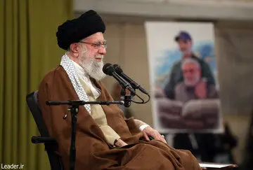 تصاویری از بازدید امروز رهبر انقلاب از نمایشگاه کتاب تهران