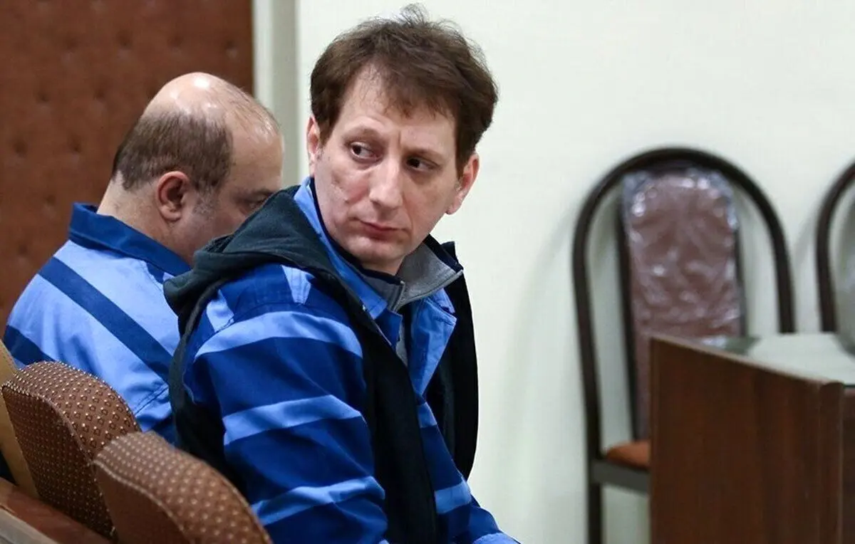 سخنگوی قوه قضائیه: در پرونده «بابک زنجانی»، اختلاف بر سر محموله‌ای وارداتی است که مجموعه نفتی کشور اعلام کرده نمی‌تواند آن را بفروشد؛  «زنجانی» گفته می‌تواند پول نقد به جای محموله تحویل دهد