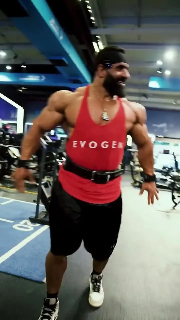 ببینید| ویدئوی پربازدید از رقص مازنی هادی چوپان