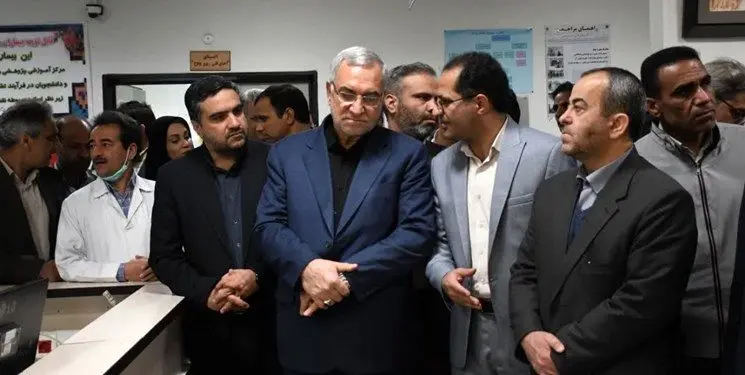 وزیر بهداشت در سفرش به بیرجند رئیس بیمارستان امام رضا(ع) این شهر را عزل کرد