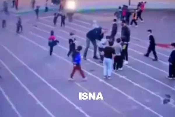 ببینید| نجات جان دانش‌آموز توسط معلم تبریزی