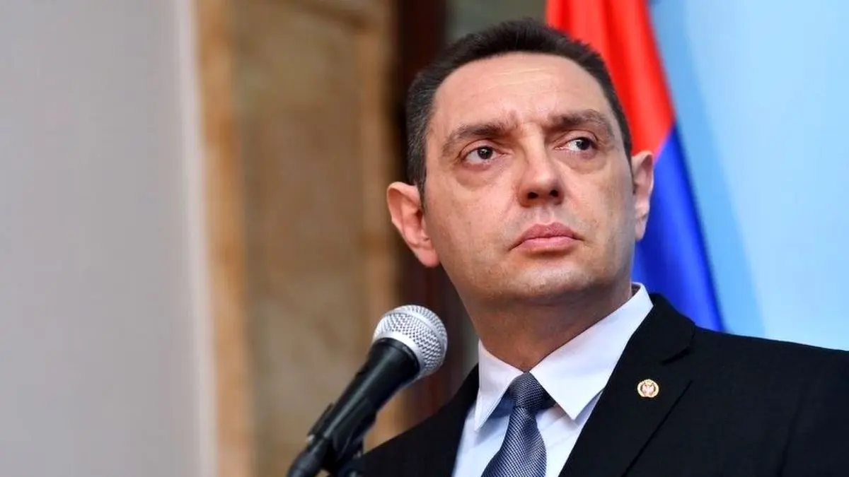 وزیر دفاع صربستان خواهان اخراج سفیر آمریکا شد