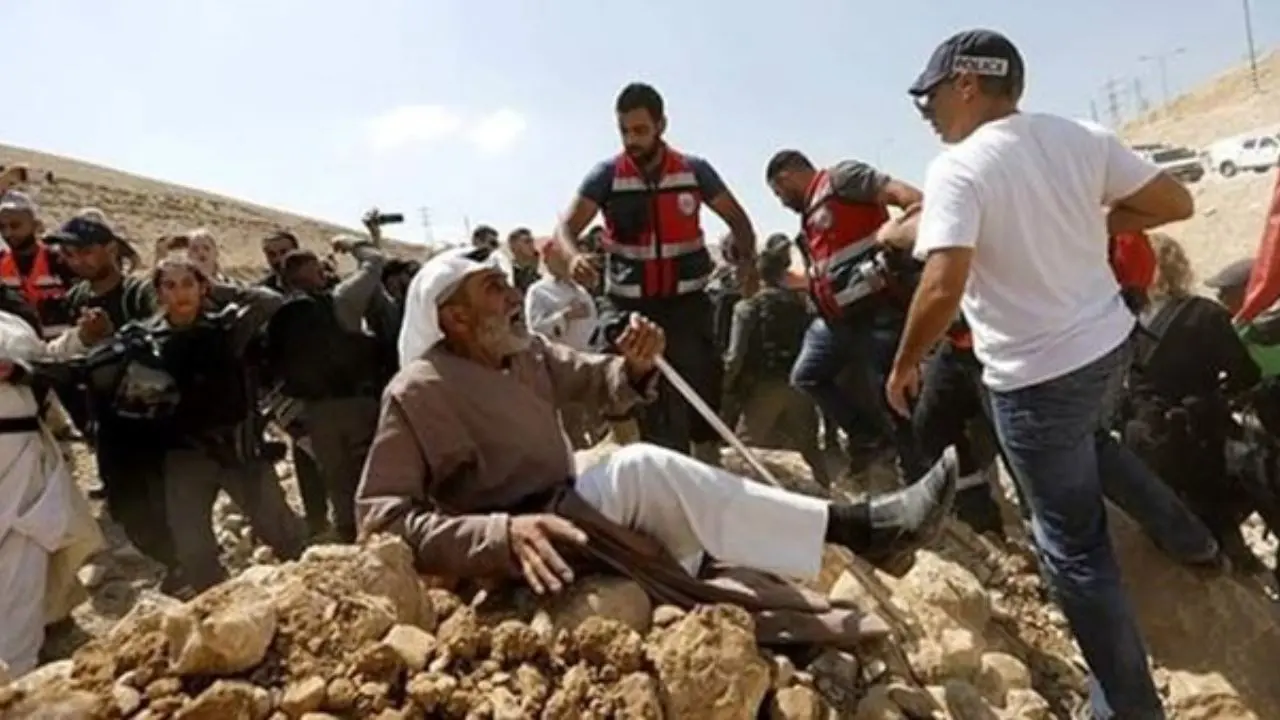 تبعید فلسطینی‌های خان احمر جنایت جنگی است
