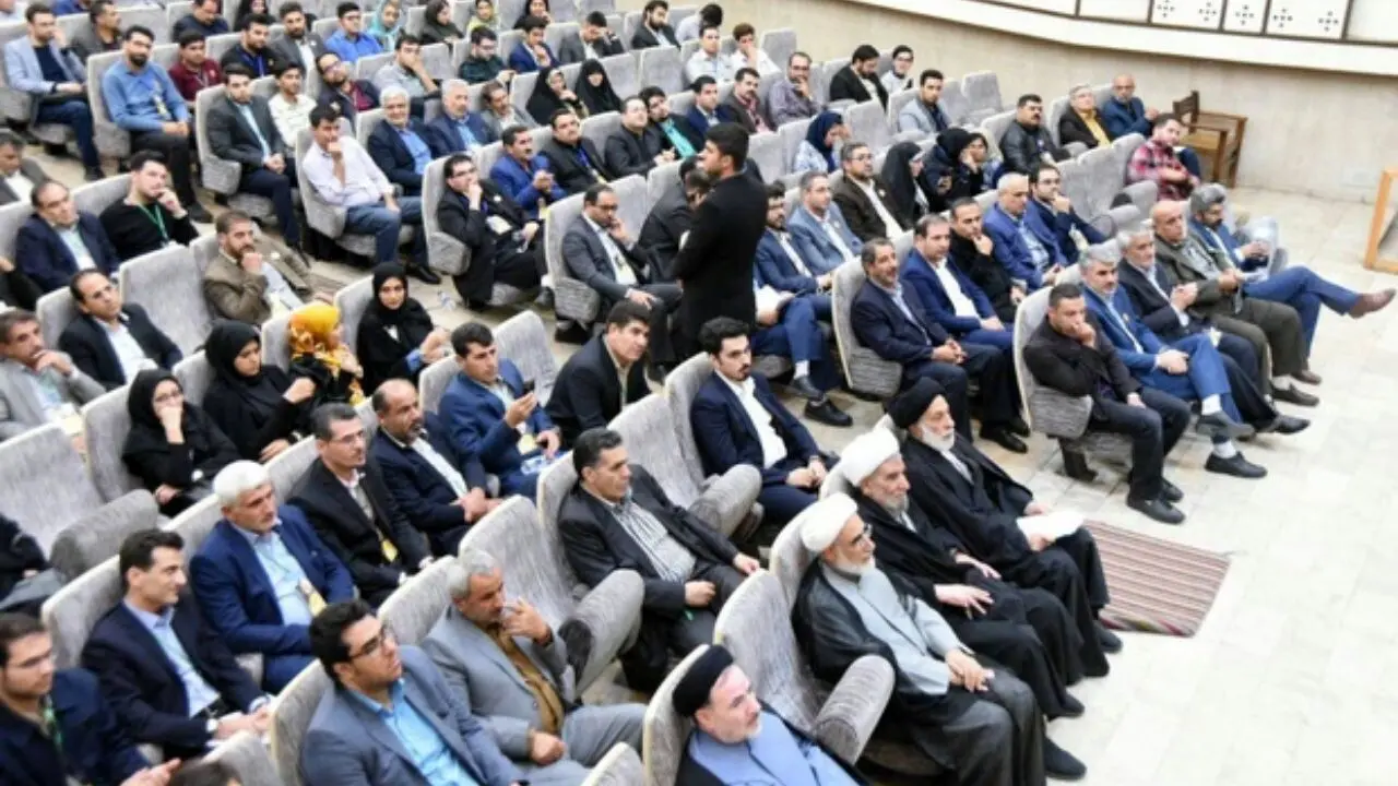 هادی خامنه‌ای: دولت کار بزرگ را به آدم‌های کوچک ندهد/ شخصیت‌ها و مسئولان نه قدیس‌اند نه ابلیس