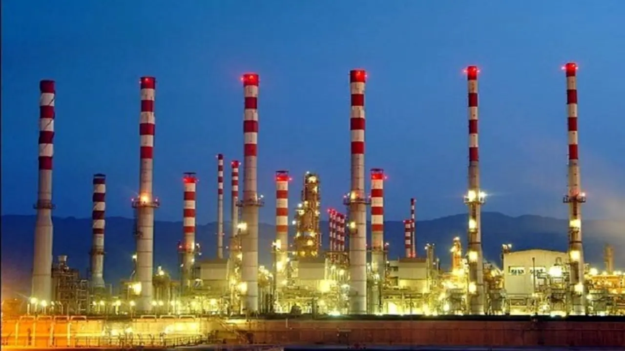 کوره تولید بنزین پالایشگاه ستاره خلیج فارس روشن شد
