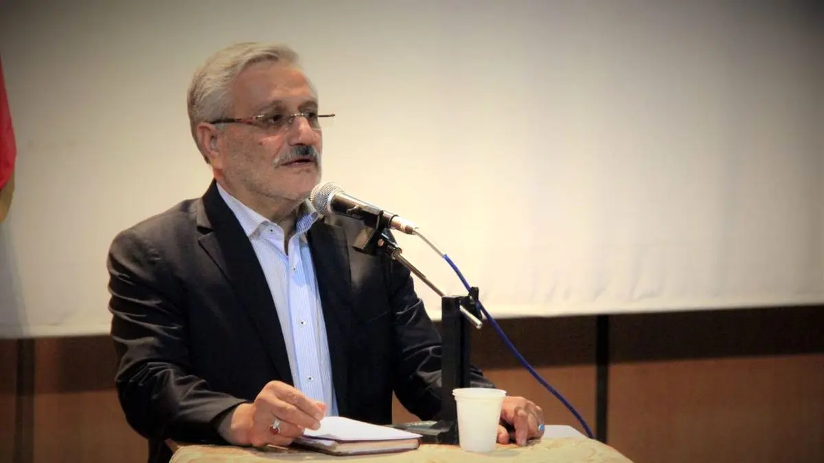 شریعتمداری حلقه وصل اصلاح‌طلبان و اصولگرایان است/ او می‌تواند به‌راحتی وزارت کار را سامان دهد/ محمدرضا نجفی جزو گزینه‌های وزارت صمت است/ مجلس به نجفی رای اعتماد خوبی خواهد داد