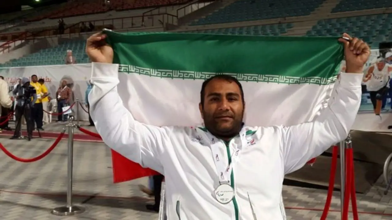 مدال‌های طلا و نقره پرتاب وزنه به ایران رسید
