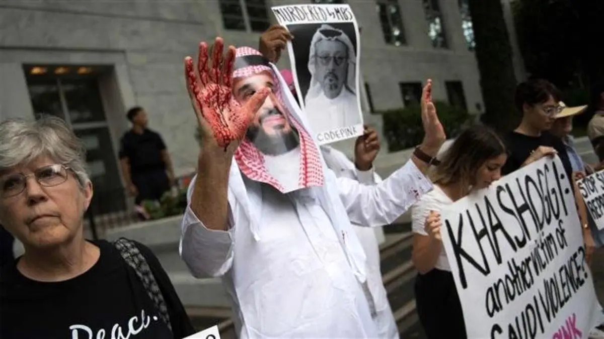 عربستان باید ولیعهد دیوانه خود را برکنار کند
