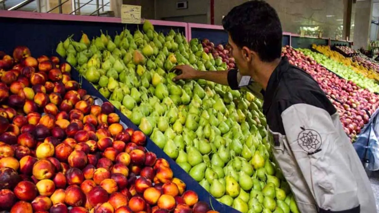 بازار میوه در رکود و آرامش به سر می‌برد/کاهش 80 درصدی قیمت سیب زمینی و گوجه فرنگی در بازار