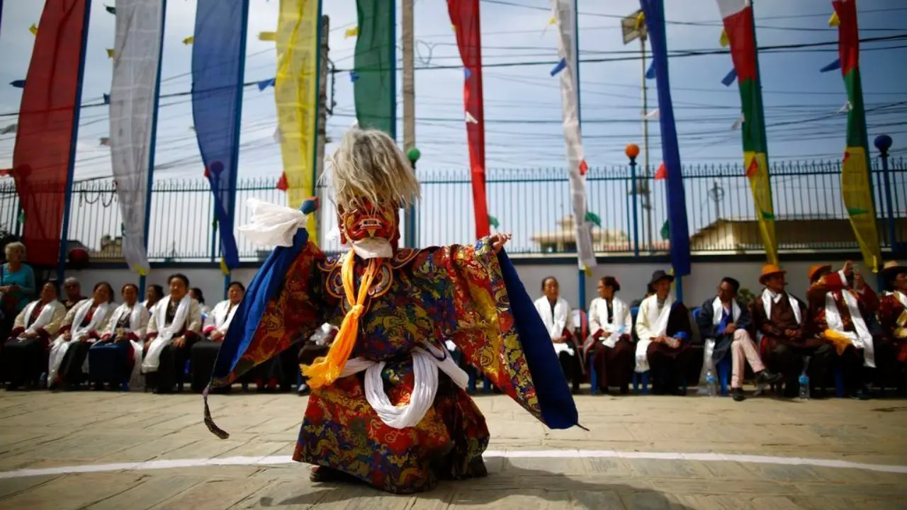 عکس روز نشنال جئوگرافیک، رقصنده با نقاب