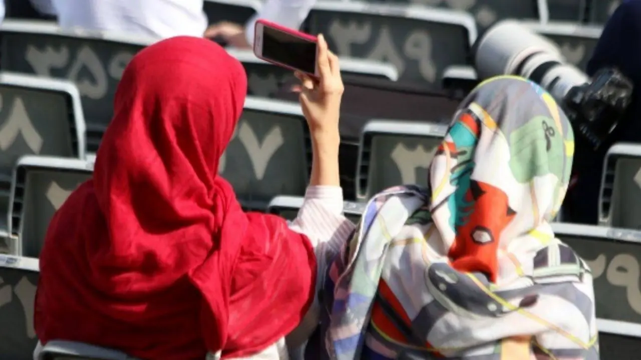 زنان ایرانی حتما به ورزشگاه آزادی می‌روند