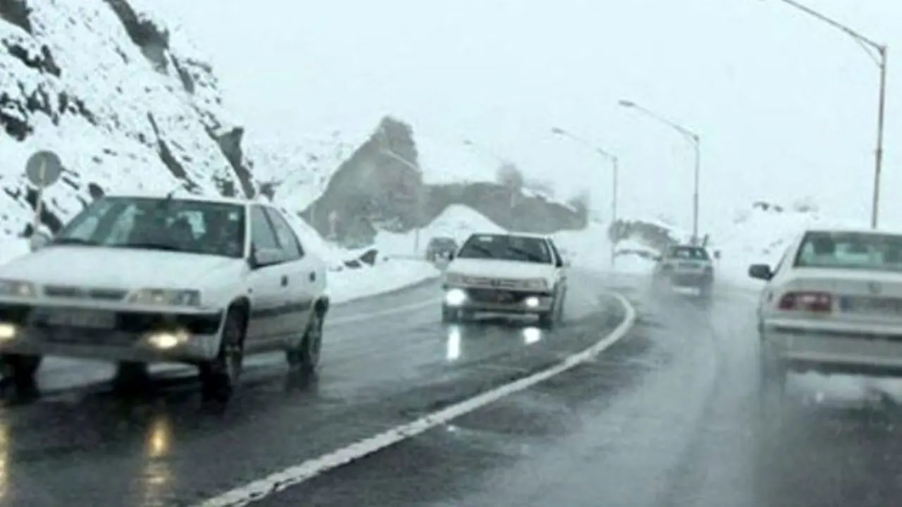 سرمازدگی مسافران گرفتار شده در جاده چالوس