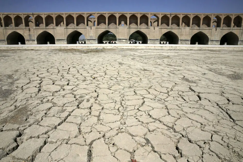 خشک شدن 110 حلقه چاه آب شرب در روستاهای اصفهان