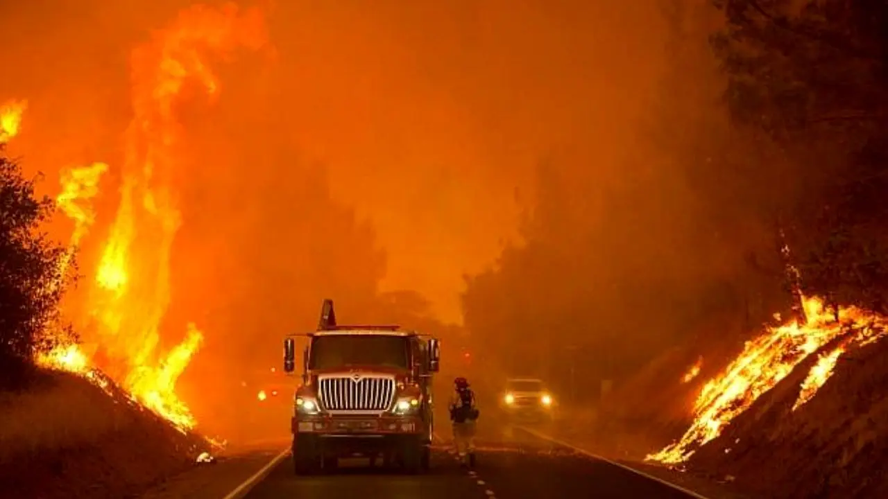 کالیفرنیا همچنان در آتش می‌سوزد