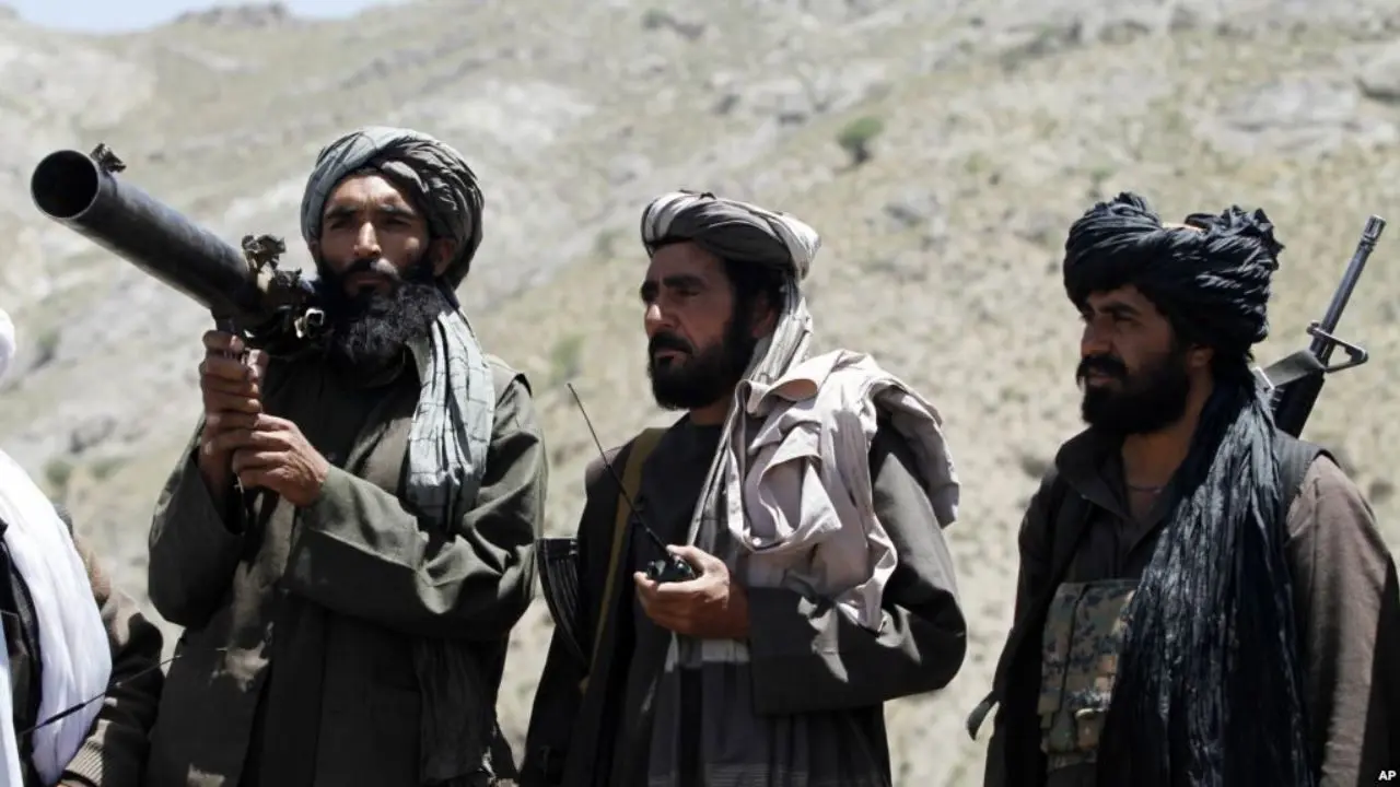 16 کشته در حمله طالبان به یک پایگاه ارتش افغانستان