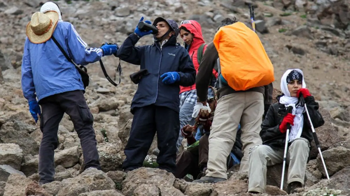 تصمیم عجیب در مشهد؛ زنان بدون اجازه شوهر اجازه کوهنوردی ندارند!