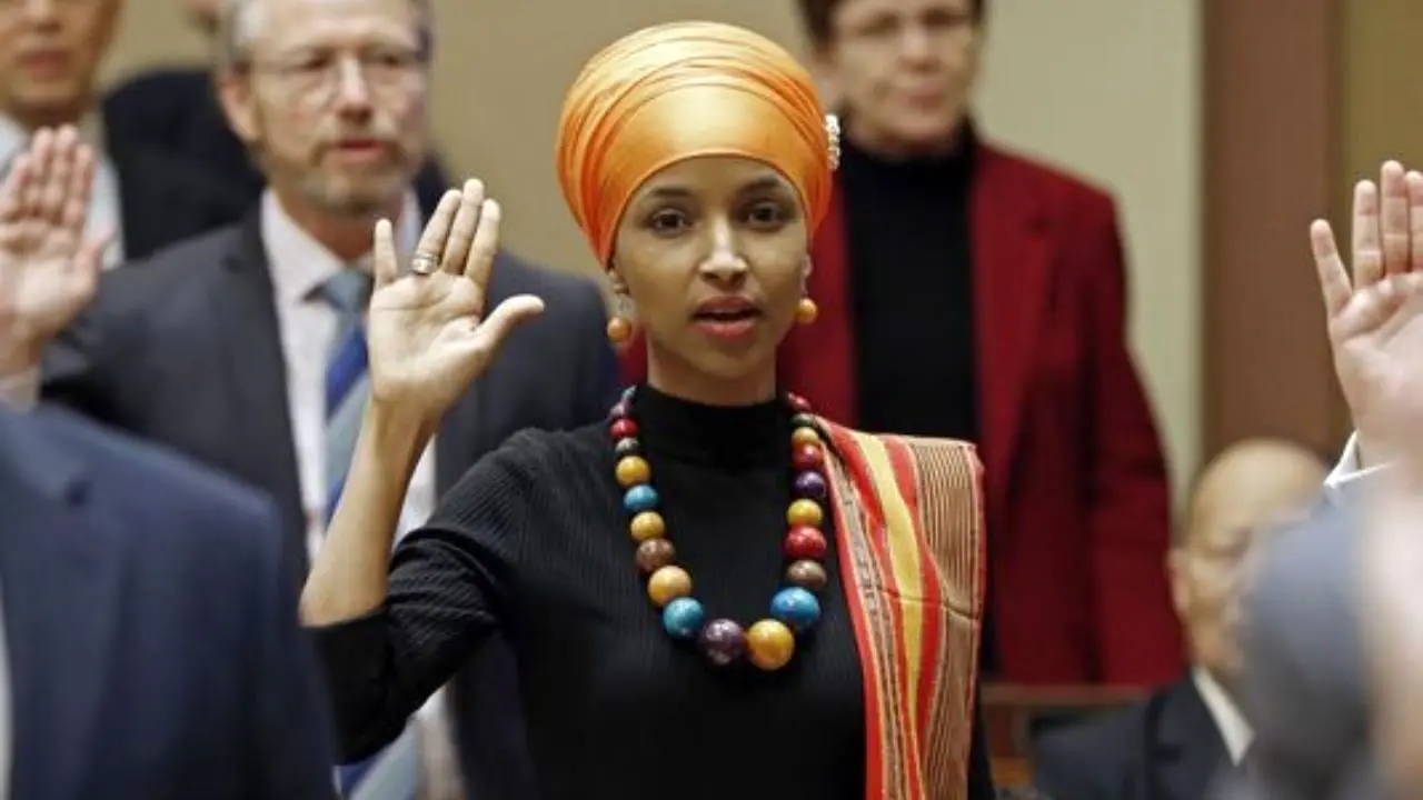 دموکرات‌ها برای تغییر قوانین حجاب در کنگره تلاش می‌کنند
