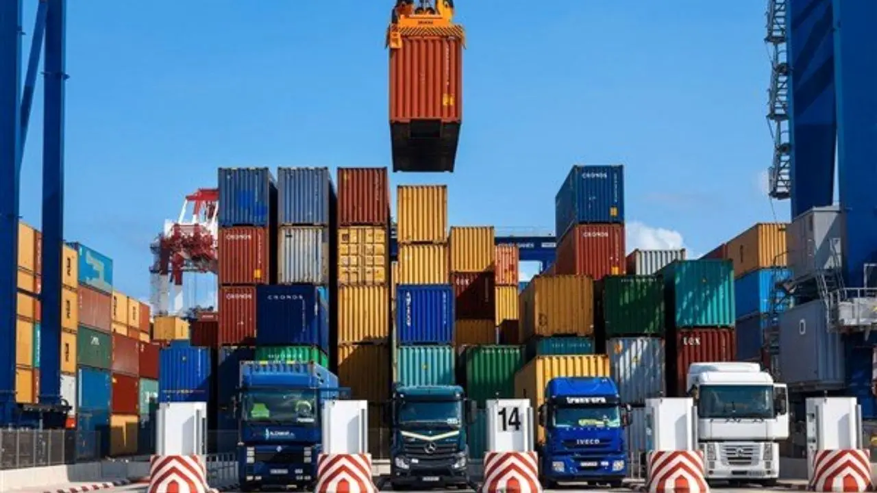 حجم صادرات غیرنفتی کشور 30 میلیارد دلار را رد کرد