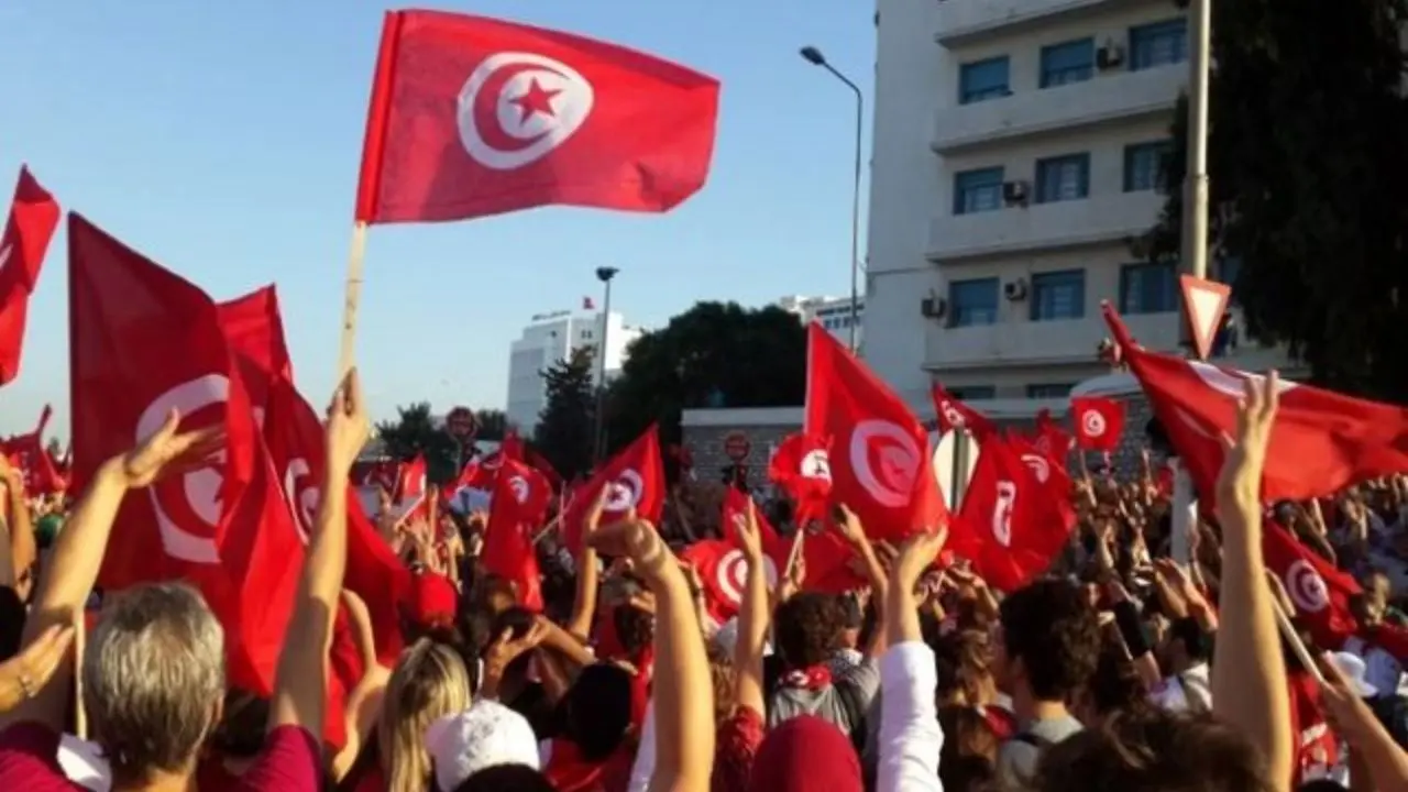 اعتصاب سراسری کارمندان تونسی با مطالبه افزایش حقوق
