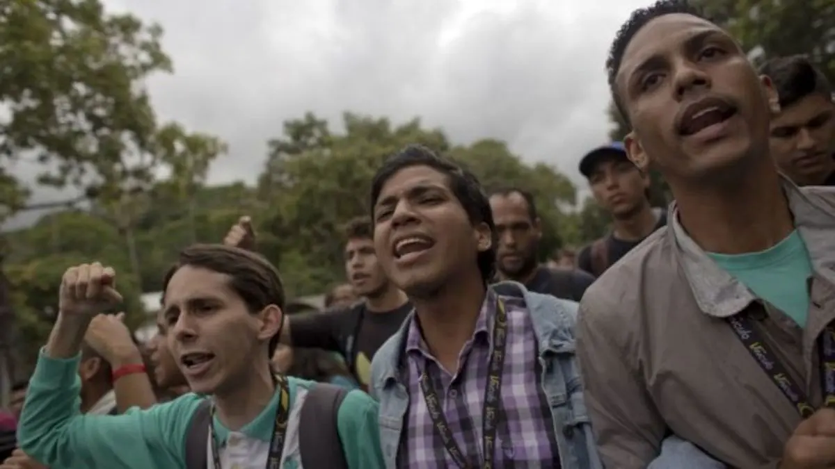 درگیری دانشجویان معترض و پلیس ونزوئلا