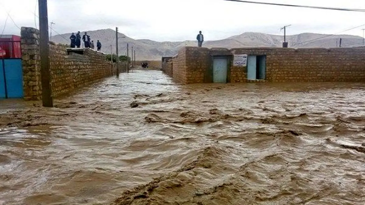 سیلاب آب آشامیدنی 15 هزار نفر در روستاهای لرستان را قطع کرد