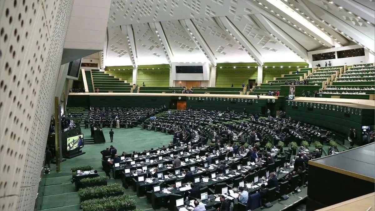 یک فوریت طرح تعیین تکلیف استخدام دانشگاه‌های غیر دولتی و آزاد تصویب شد