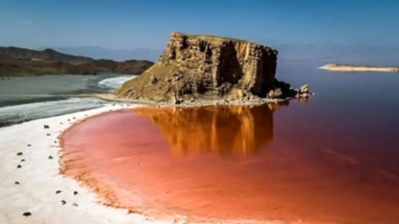 سطح آب دریاچه ارومیه افزایش یافت