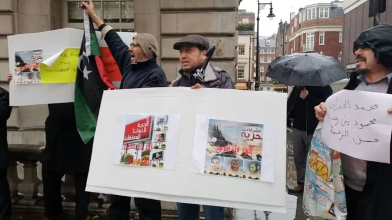 تحصن لیبیایی‌ها مقابل سفارت عربستان در لندن برای آزادی بازداشت‌شدگان حج عمره