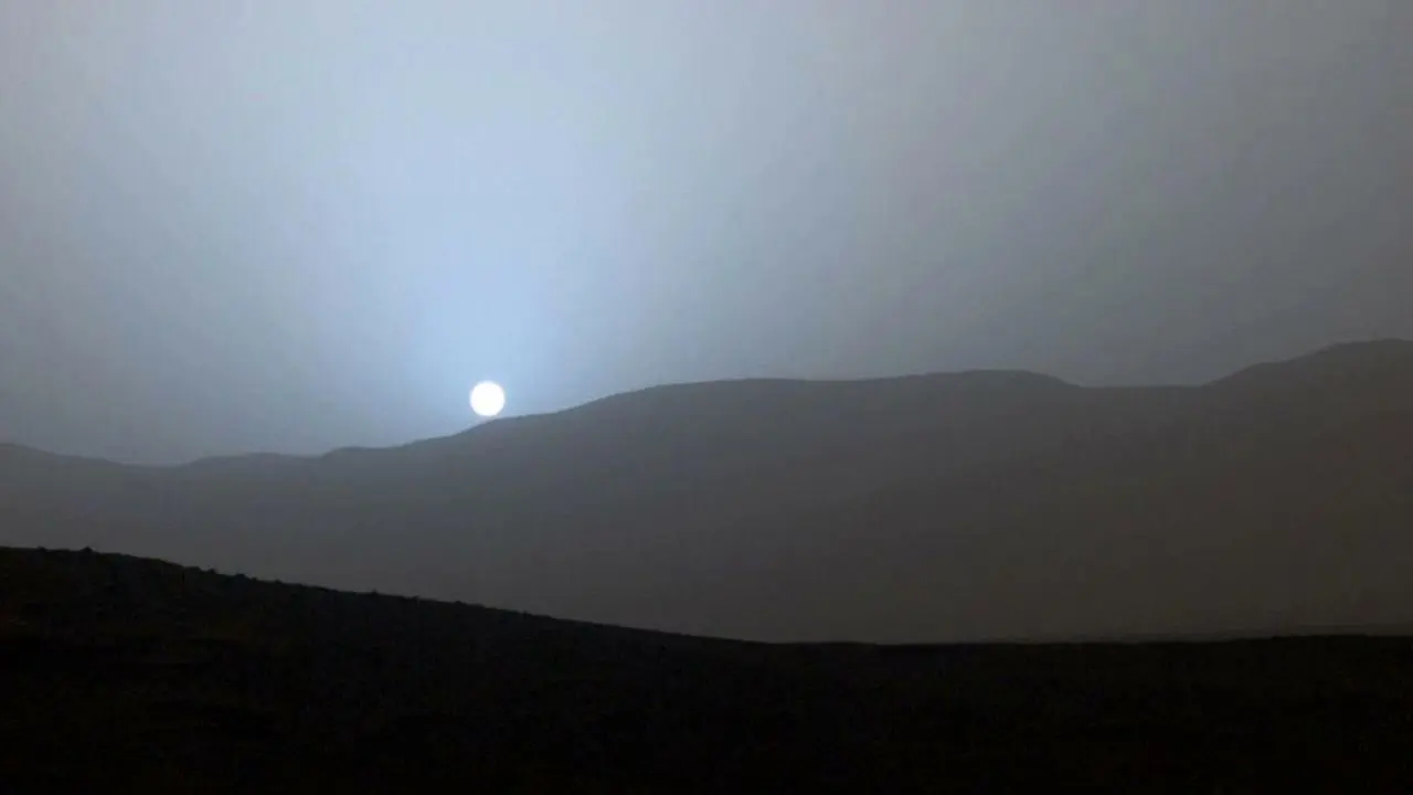 غروب خورشید در مریخ چه رنگی است؟+عکس