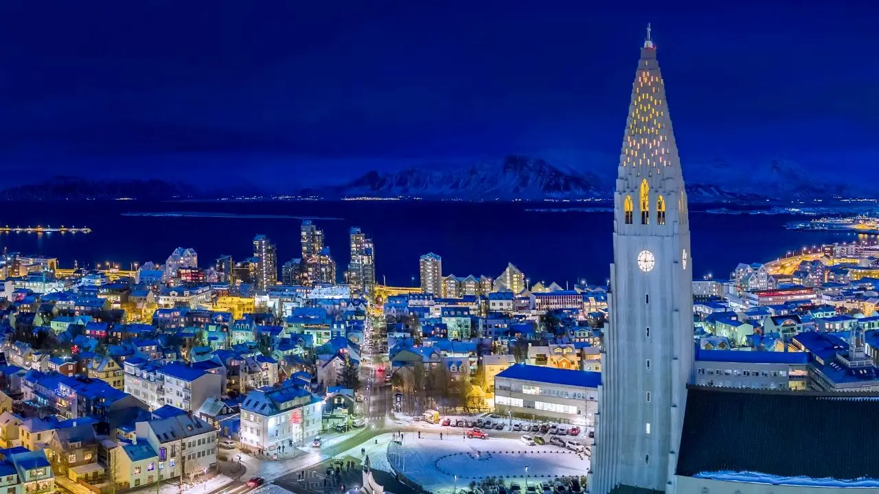 عکس روز بینگ، پایتخت ایسلند در شب