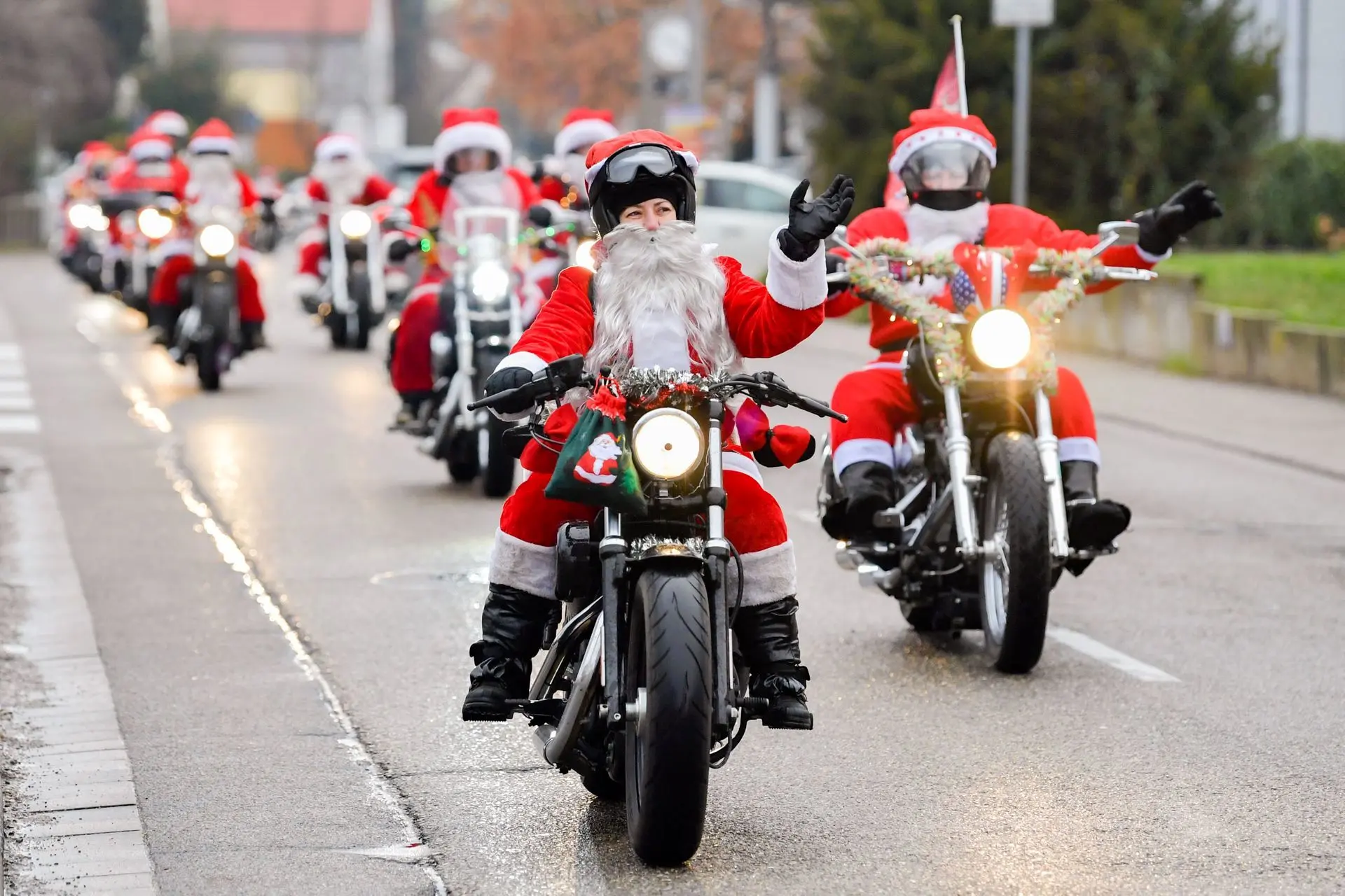 بابانوئل‌های بامزه در جهان