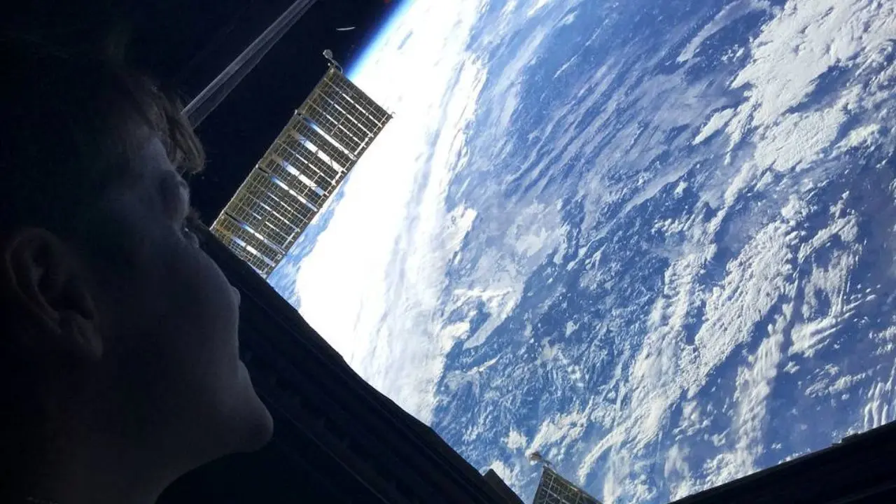 عکس روز ناسا، اولین‌بار در فضا