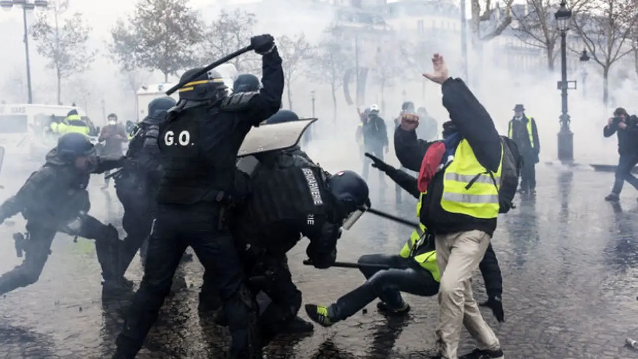 حدود 1400 نفر در ناآرامی‌های روز شنبه در فرانسه دستگیر شدند